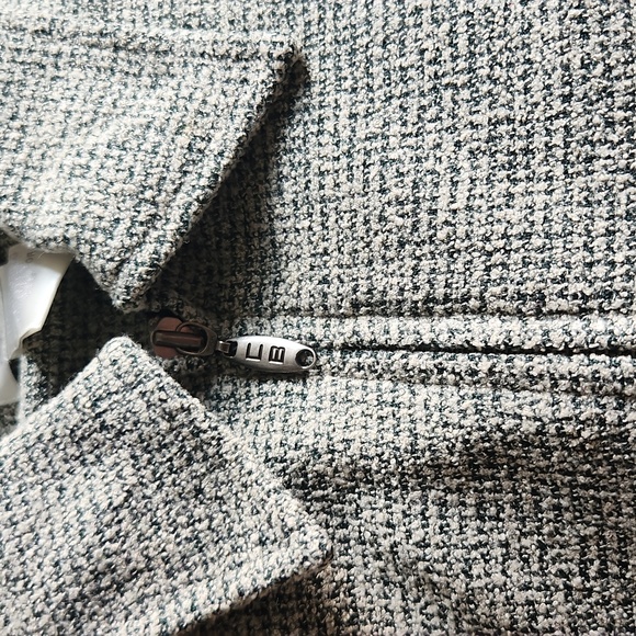 CHRISTOPHER & BANKS SIZE MEDIUM fully lined green & beige jacket. - Picture 10 of 11